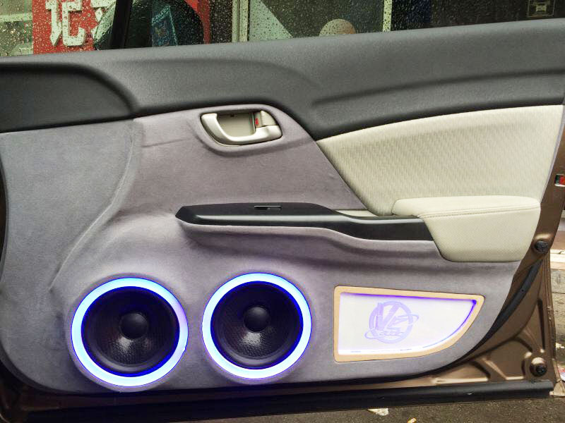 美国威格汽车音响改装系统非常好，值得推荐