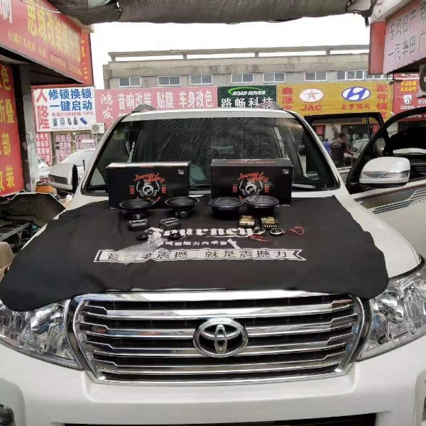 陆巡无损升级美国震撼力汽车音响