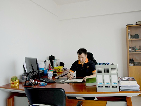 尚成科技总经理